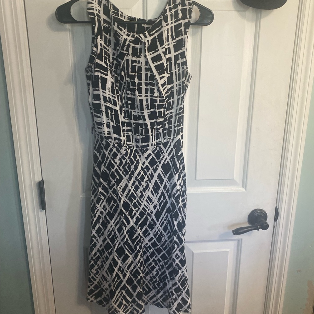 AB Studio Monochrome Geometric Midi Dress